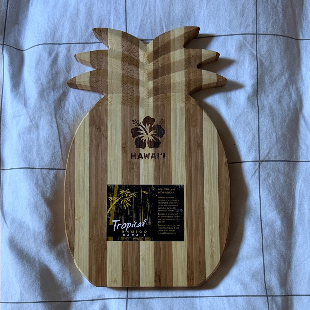 Hawaii Pineapple Bamboo Cutting Board